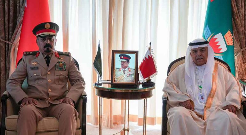 وزير شؤون الدفاع يستقبل مدير الشؤون الاستراتيجية والدولية بـ "الدفاع الفرنسية" وأمين عام التحالف الإسلامي العسكري لمحاربة الإرهاب