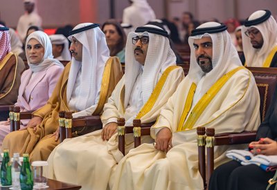 كلية البحرين الجامعية تحتفل بتخريج الفوج الحادي والعشرين من طلبة البكالوريوس والماجستير