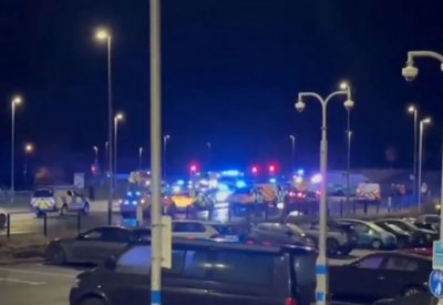 حادث طعن في قطار ببريطانيا.. والشرطة تعتقل شخصين