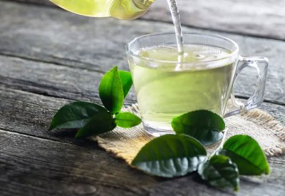 4 مكملات غذائية تجنبها مع الشاي الأخضر.. بينها فيتامينات B