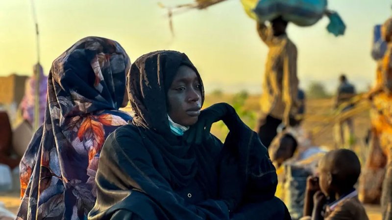 سفير السودان بالقاهرة: آلاف النازحين وصلوا من الفاشر لمخيم طويلة