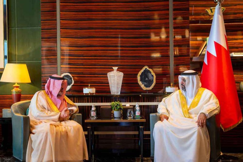 وزير المالية والاقتصاد الوطني يلتقي مساعد وزير الاستثمار بالمملكة العربية السعودية