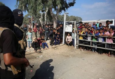 مفاوضات لنقل مقاتلين من خلف الخط الأصفر.. مصادر حماس تكشف