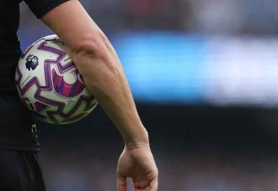 وكيل لاعبين يهدد نجم الدوري الإنجليزي بـ"مسدس" في شوارع لندن