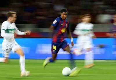 مدرب برشلونة: راشفورد بحاجة لأن يكون حاسمًا أمام المرمى