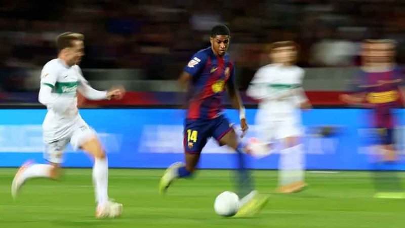 مدرب برشلونة: راشفورد بحاجة لأن يكون حاسمًا أمام المرمى