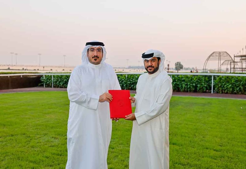 اتفاقية تعاون بين نادي راشد للفروسية وسباق الخيل ومنصة "صفاء" لتعزيز الاستدامة البيئية