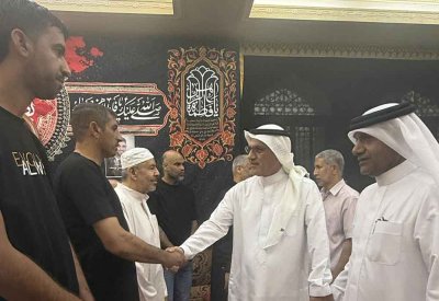 مستشار شؤون المجتمع بوزارة الداخلية ينقل تعازي وزير الداخلية إلى ذوي المواطن المتوفى في البحر بشهركان