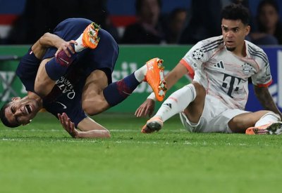 أول تعليق من دياز بعد إصابته حكيمي.. وهجوم "عنصري"