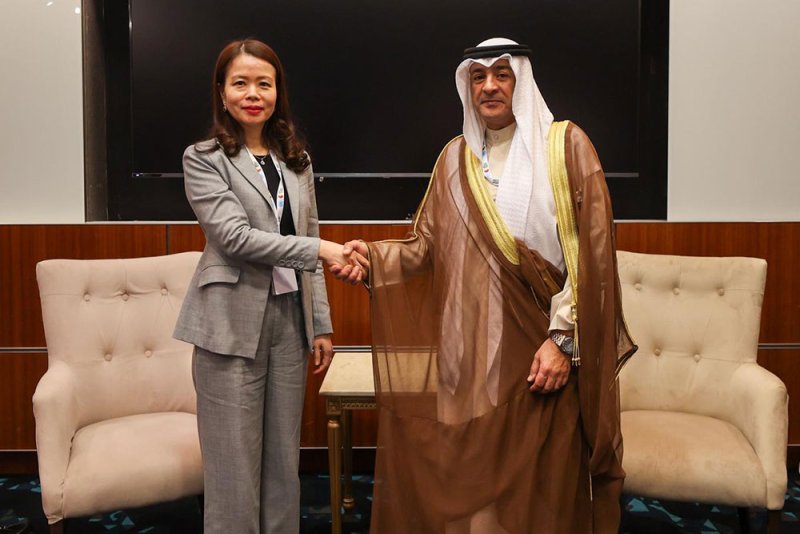 الأمين العام لمجلس التعاون يبحث مع نائبة وزير خارجية فيتنام مستجدات سير اتفاقية التجارة الحرة بين الجانبين