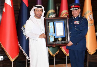 رئيس الأمن العام يستقبل المفتش العام بوزارة الداخلية الإماراتية رئيس (الإنتربول)