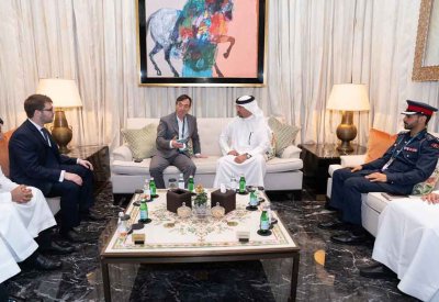 رئيس الجمارك يلتقي بعدد من ممثلي الشركات العالمية على هامش منتدى بوابة الخليج 2025
