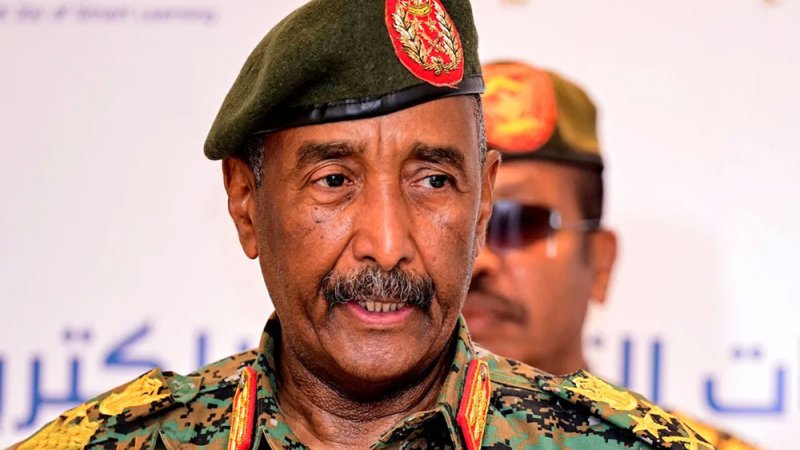 البرهان: القتال مستمر والشعب السوداني لن يهزم