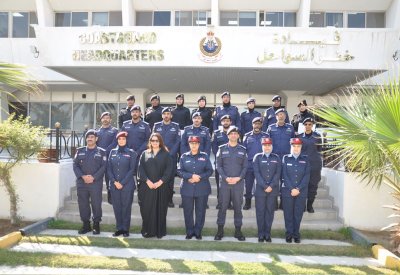 تخريج أول دفعة من الشرطة النسائية في دورة العلوم البحرية
