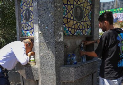 قطع المياه عن طهران ليلا.. ووزير إيراني يعلن "خفض الاستهلاك"