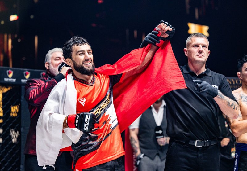 تفوق تاريخي لفريق KHK MMA في بطولة BRAVE CF 101: KHK LEGACY II