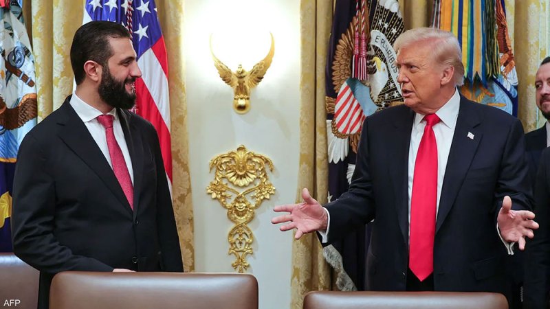 لقاء "استمالة الحليف الجديد".. ماذا يريد ترامب من الشرع؟
