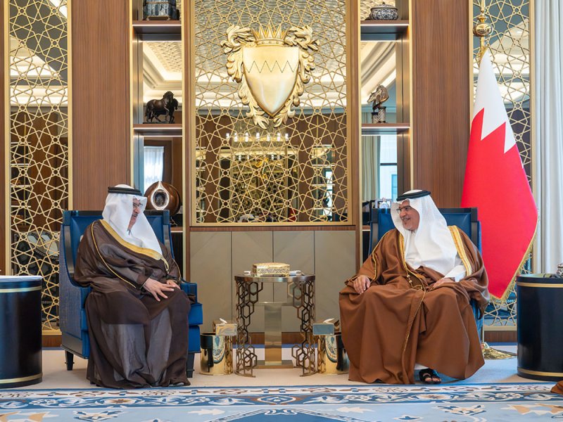 سمو ولي العهد رئيس مجلس الوزراء يؤكد أن مملكة البحرين تعتز بما يقدمه أبناؤها من إسهاماتٍ وعطاءاتٍ مخلصةٍ في شتى ميادين العمل