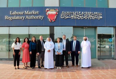 هيئة تنظيم سوق العمل تستقبل وفدًا من الكونغرس الأمريكي في مركز حماية العمالة الوافدة