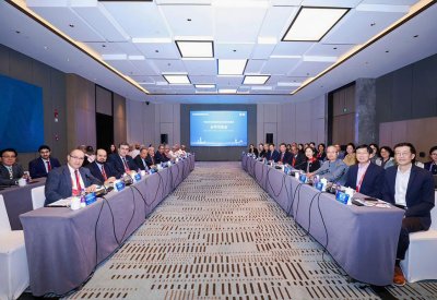 جامعة العلوم التطبيقية تشارك في حوار التعاون بين الصين ودول مجلس التعاون الخليجي وتزور مؤسسات صناعية وتعليمية رائدة في هانغتشو