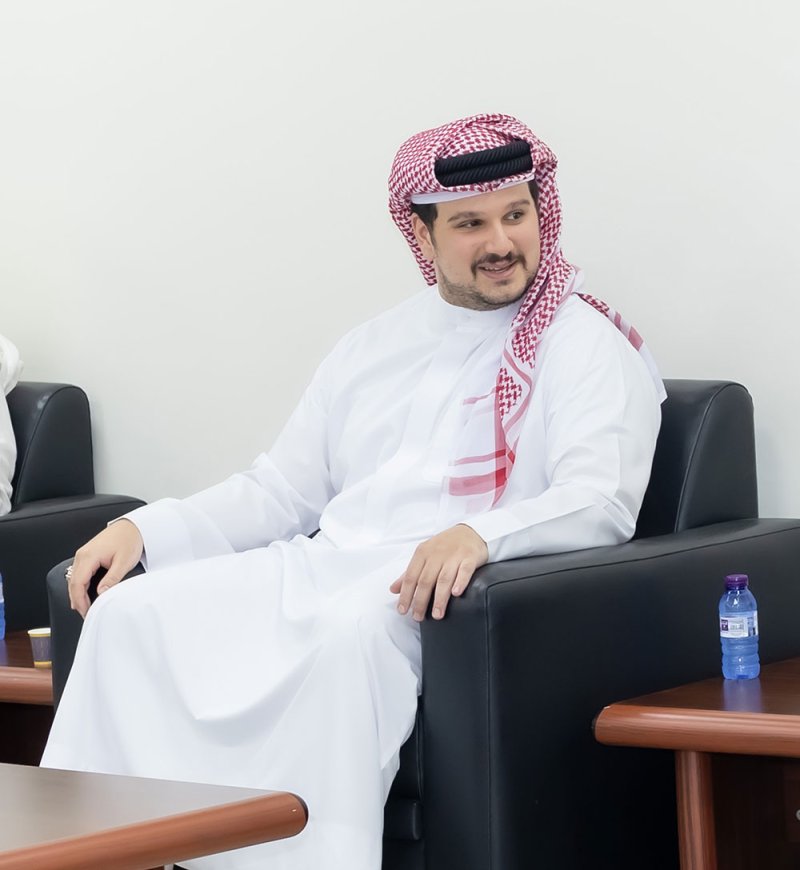 سمو الشيخ محمد بن عبدالله يكرم فريق البولينغ بنادي الرفاع بطل الدوري والكأس