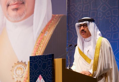 جامعة البحرين تنظم حفل تخريج الفوج السابع والعشرين من طلبتها