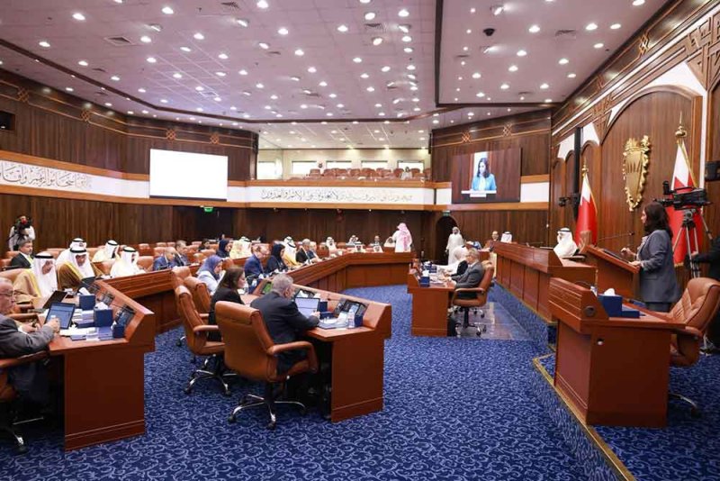 "الشورى" يرفض مهلة تجديد تصاريح العمل… ويمهّد لإطار قانوني للطاقة المتجددة