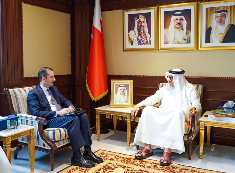 وزير الخارجية يستقبل سفير جمهورية قبرص لدى مملكة البحرين