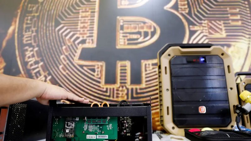 مدافئ البيتكوين.. كيف يتحول التعدين إلى وسيلة تدفئة في شتاء أميركا القارس؟