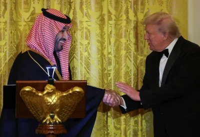 ترامب: السعودية حليف رئيسي من خارج الناتو.. والسعوديون مفاوضون رائعون