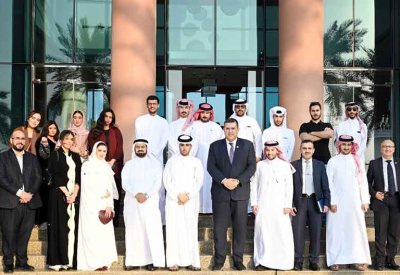 رئيس مجلس أمناء جامعة العلوم التطبيقية يستقبل مجلس الطلبة للدورة التاسعة عشرة