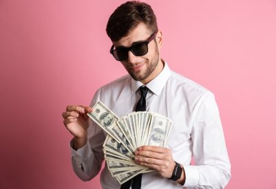 سر الأثرياء ليس المال.. بل الشعور به أولاً!