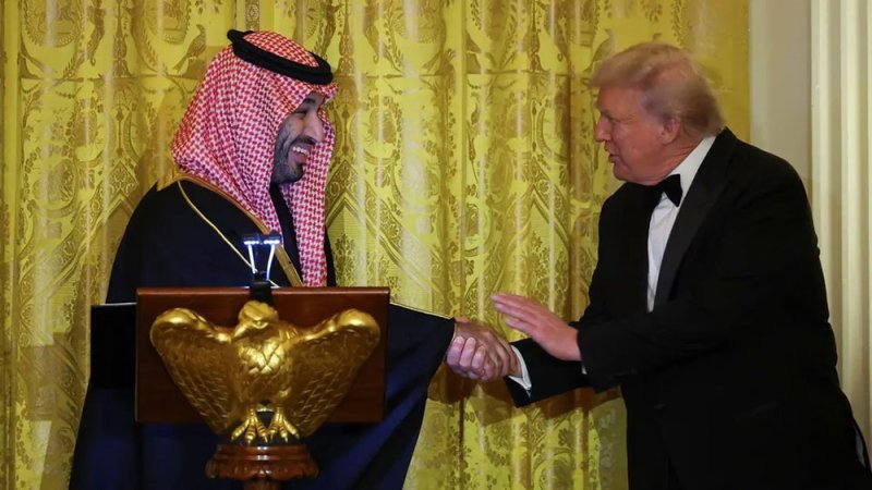 ترامب: السعودية حليف رئيسي من خارج الناتو.. والسعوديون مفاوضون رائعون