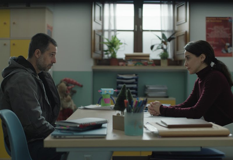 "Un hijo".. تشريح للصدمة في دراما إسبانية مذهلة