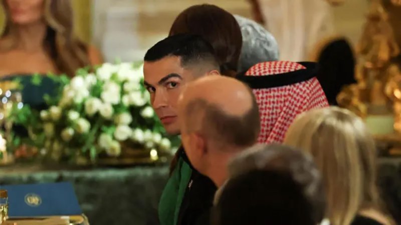 من اسم رونالد ريغان للبيت الأبيض.. رحلة كريستيانو رونالدو عبر أربعة عقود