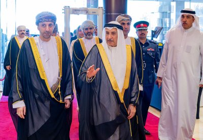 خالد بن عبدالله: مسار العلاقات البحرينية العمانية يشهد زخما متناميا