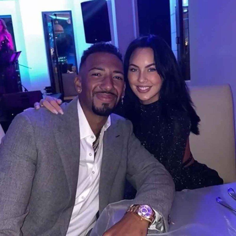 برشلونة يستقبل "مطرود" رفضه بايرن بسبب "صديقته"