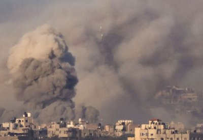 أحزمة نارية ونسف مبان.. قصف إسرائيلي عنيف على جنوب غزة