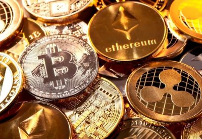 أكبر 10 عملات رقمية بعد خسارة ربع قيمتها