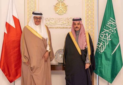 وزير الخارجية يجتمع مع وزير خارجية المملكة العربية السعودية