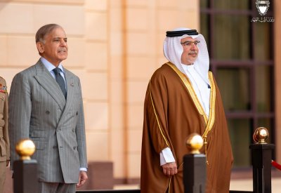 عمق العلاقات والروابط التي تجمع البحرين وباكستان والتي تواصل ازدهارها ونماءها بالاستناد إلى تاريخ زاخر بالتعاون والشراكات المُثمرة على كافة الأصعدة