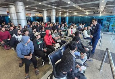خارجية مصر تستعيد 131 مواطنًا كانوا محتجرين في ليبيا