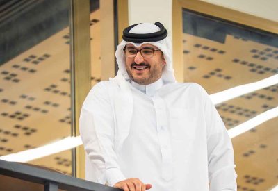 سمو الشيخ عيسى بن سلمان بن حمد يشهد السباق الخامس للخيل على كؤوس النادي ومؤسسة الحصان العربي