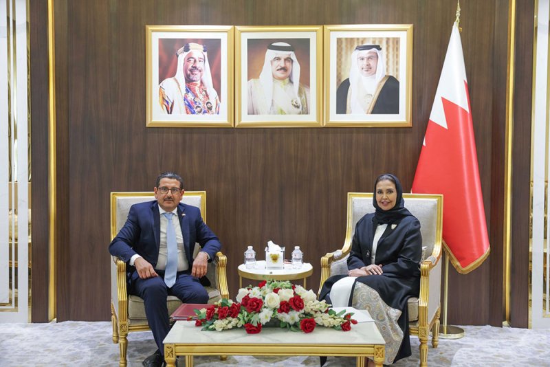 د. الفاضل تستقبل الوزير المفوض التونسي وتشيد بعمق العلاقات البحرينية التونسية