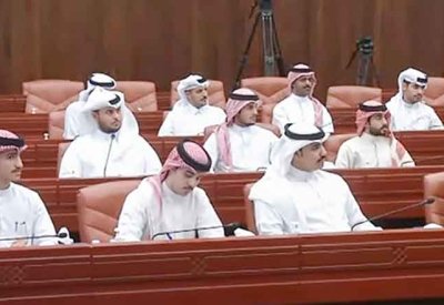 منح علاوة مؤهل لحاملي الماجستير والدكتوراه