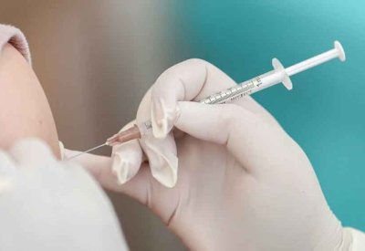 نيويورك تايمز: مذكرة داخلية تربط وفاة 10 أطفال بلقاحات كوفيد-19 في الولايات المتحدة