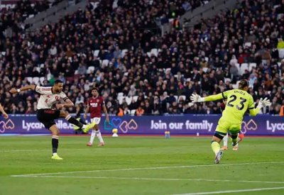 ليفربول يتنفس أخيراً.. وصلاح يكتفي بـ"المشاهدة"