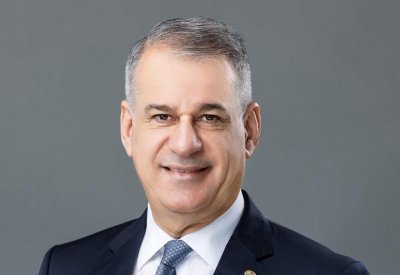 الرئيس التنفيذي لشركة الخليج لصناعة البتروكيماويات يهنئ المرأة البحرينية في يومها
