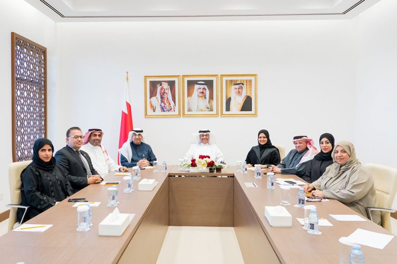 "التوازن بين الجنسين": مكانة متقدمة للمرأة البحرينية بفضل الرعاية الملكية السامية