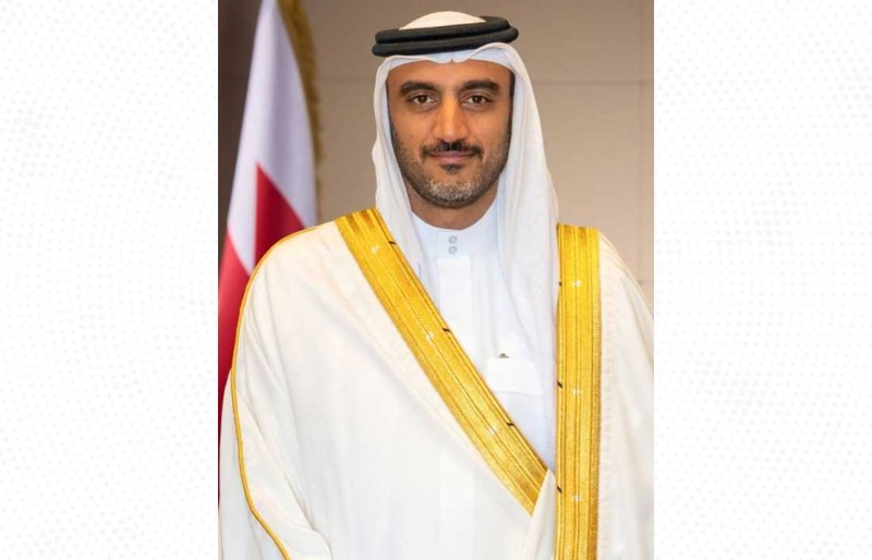 وزير شؤون مجلس الوزراء: إنجازات المرأة البحرينية تجسد نموذجًا وطنيًا في الابتكار والتميز